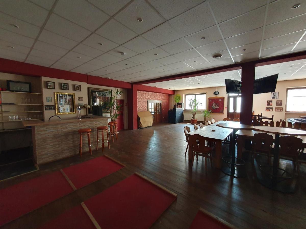 فندق Restaurant & Gasthaus '44 Forty Four نيوفيد المظهر الخارجي الصورة